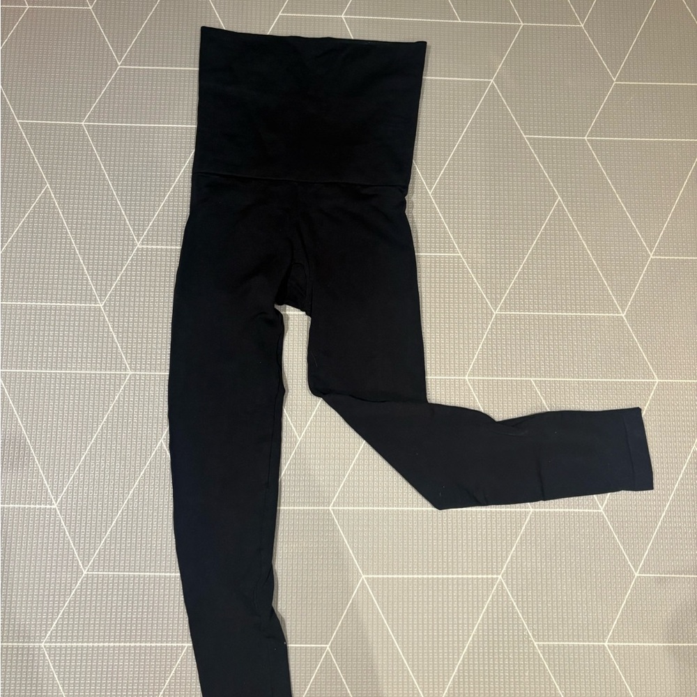 Black High-Waist Postpartum Leggings